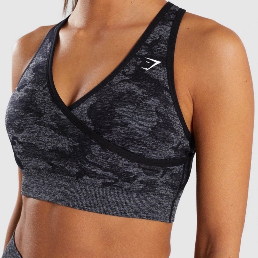 GYMSHARK CAMO SEAMLESS V-neck Sports Bra Top | Small | Tops